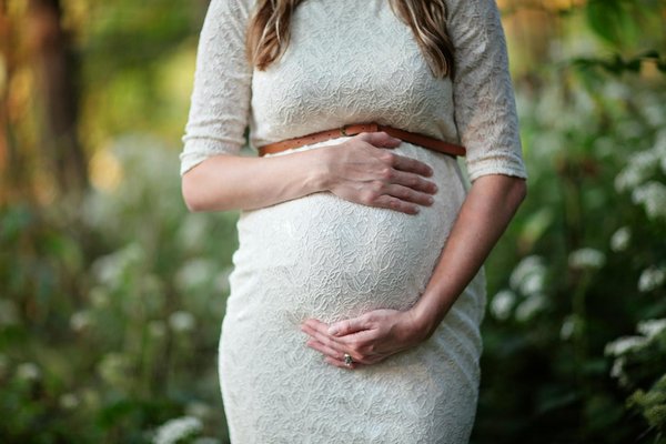 How Can UK Pregnant Women Prepare for the Psychological Aspects of Motherhood?